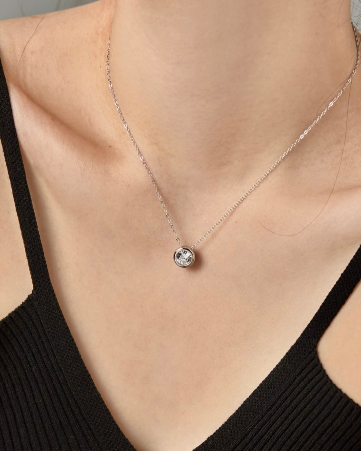 Minimal Necklace