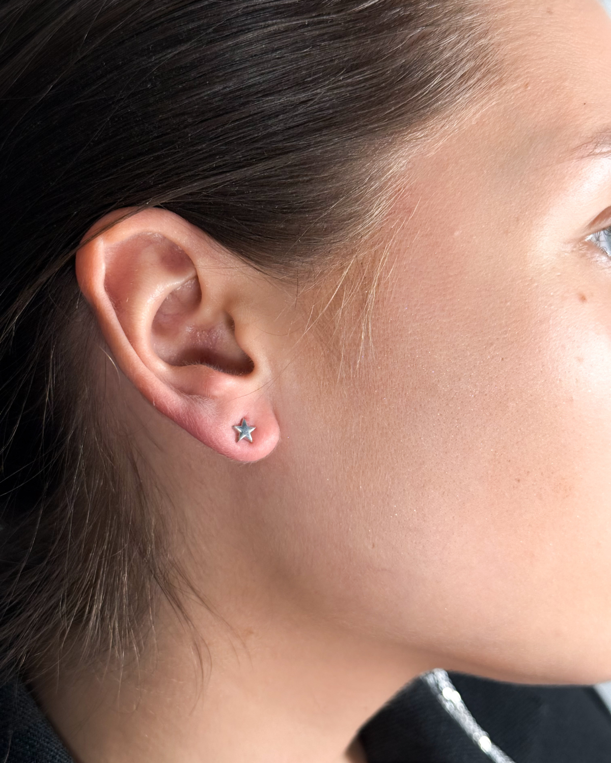 Switch & Shine — Dual-Style Gold-Plated Earrings (2-in-1)